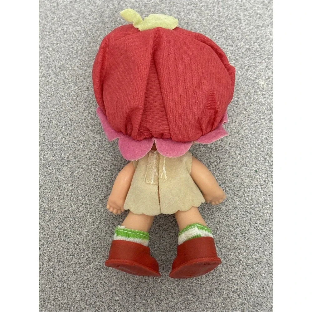 Vintage 80’s Strawberry Shortcake Doll, Cherry Cuddles With Gooseberry And Comb